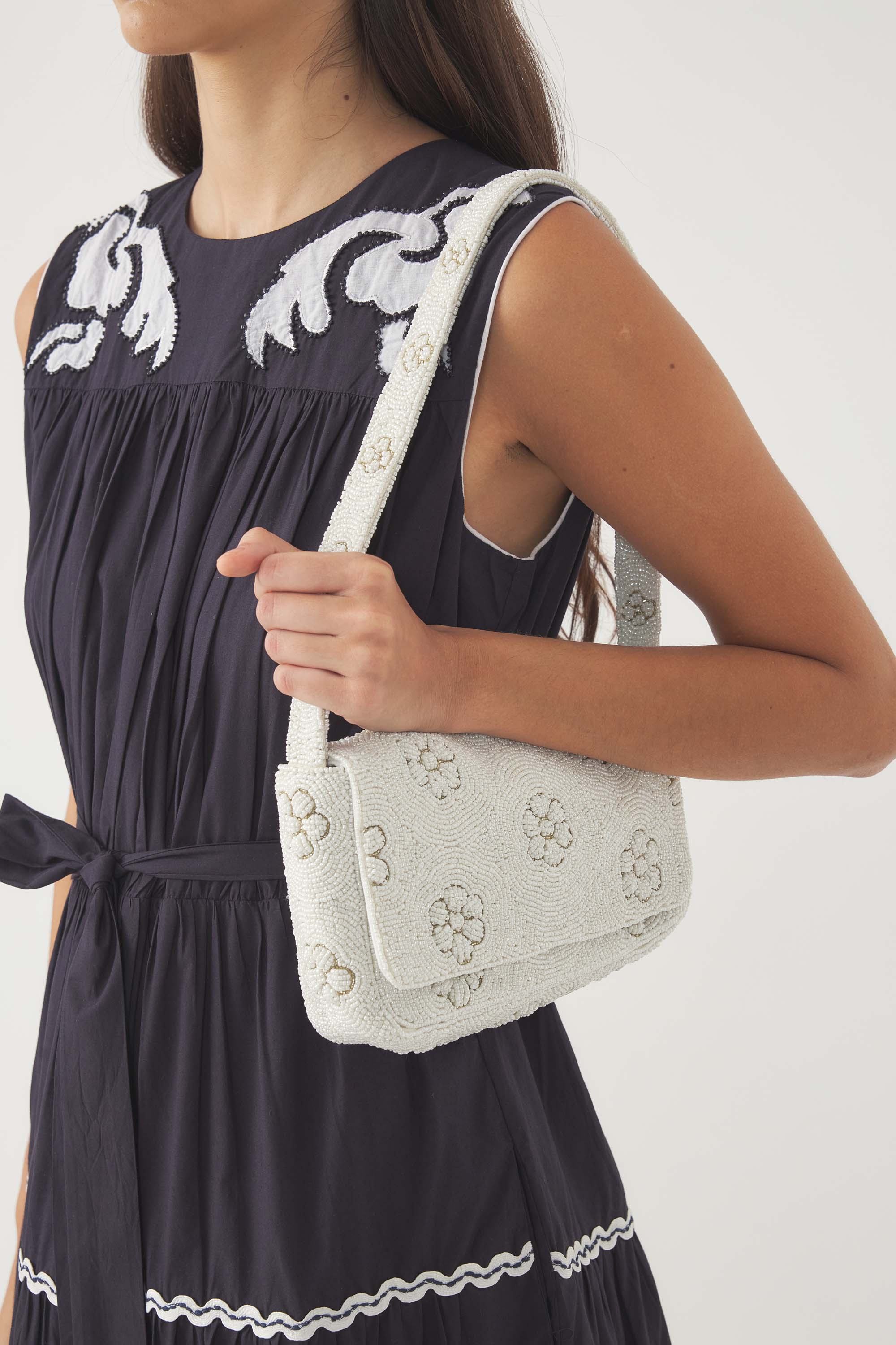 Borsa baguette ricamata Marguerite