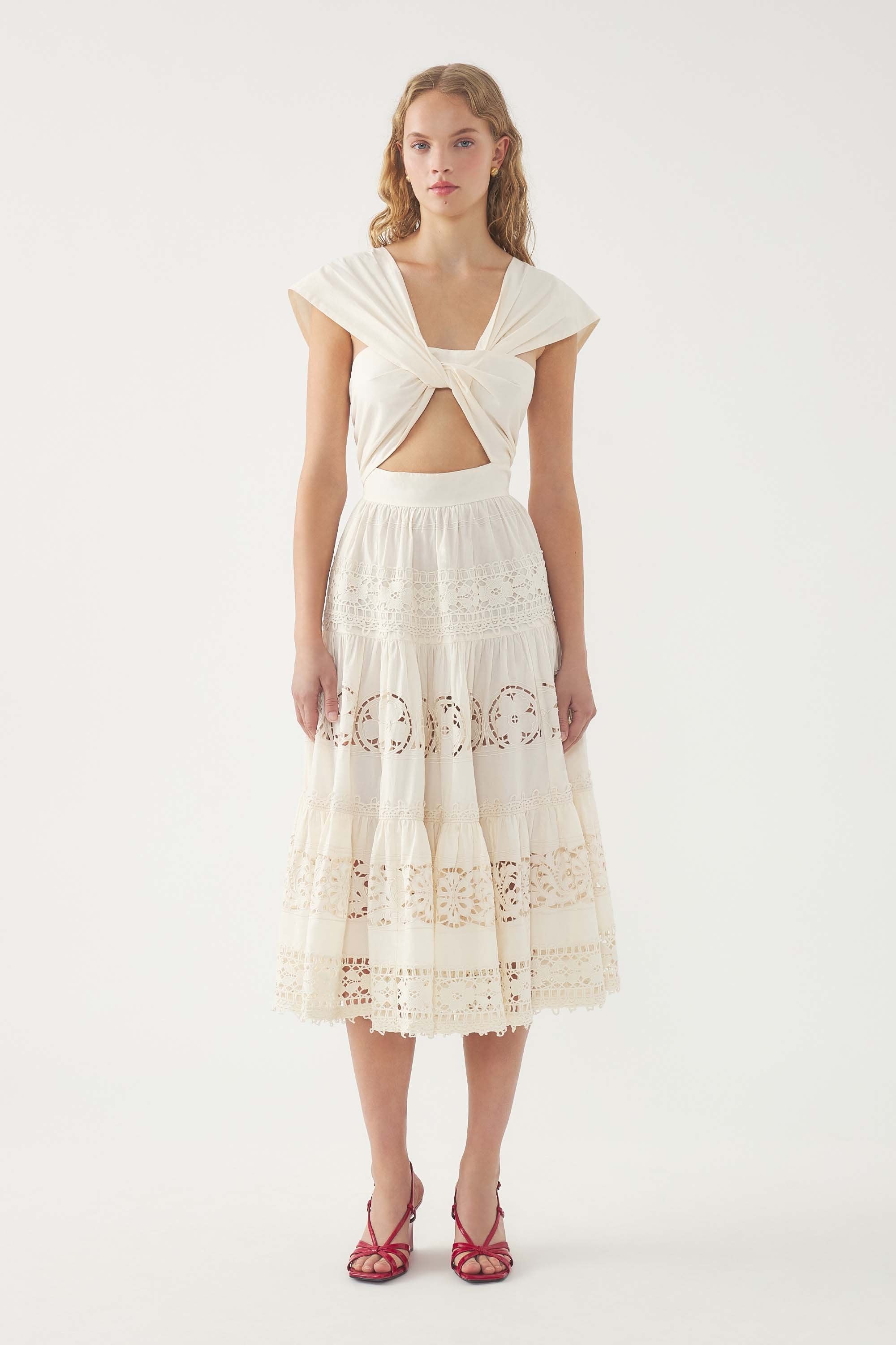 Besticktes Cut-out-Kleid Mila