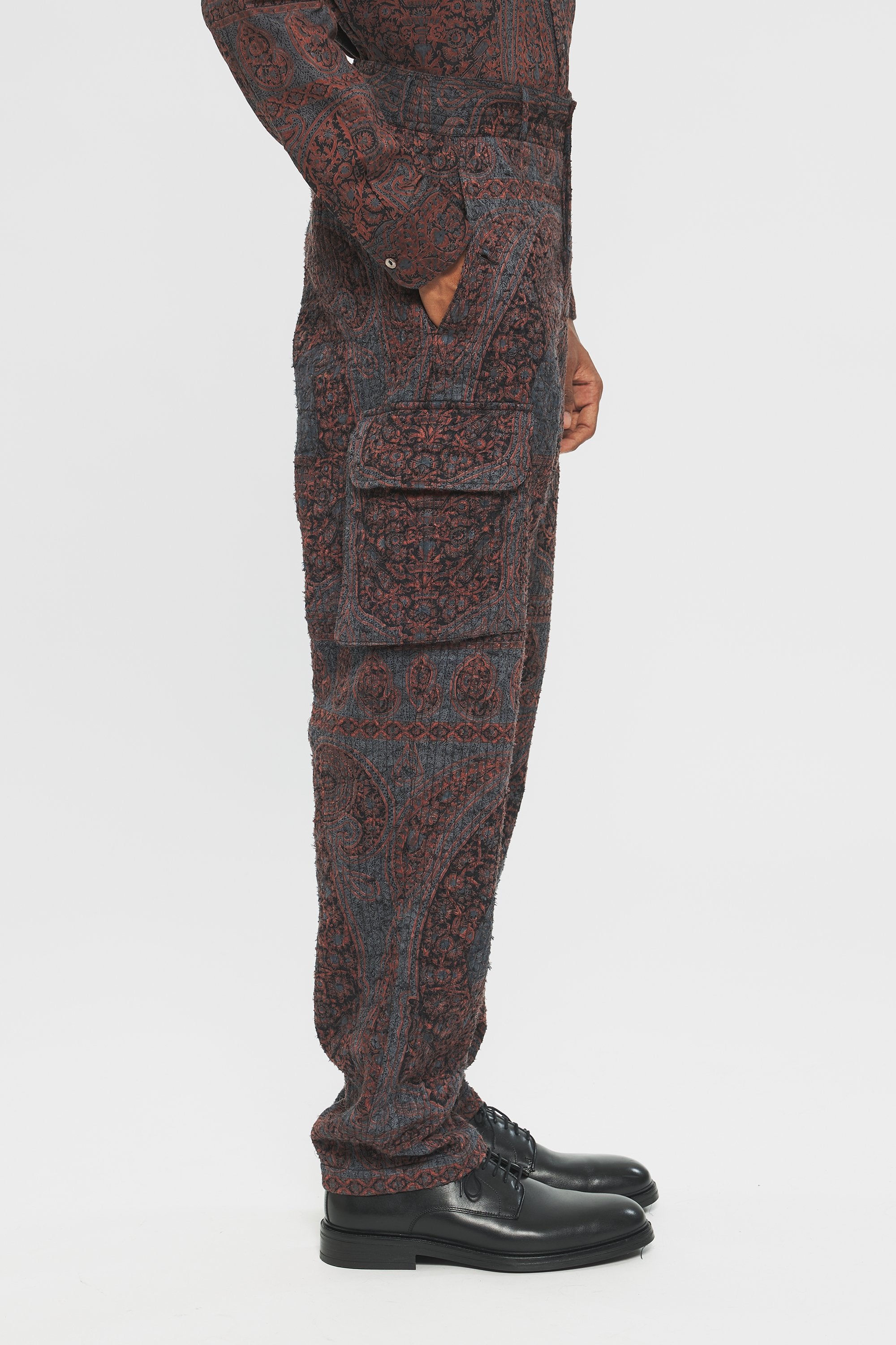 Tajaro Pant