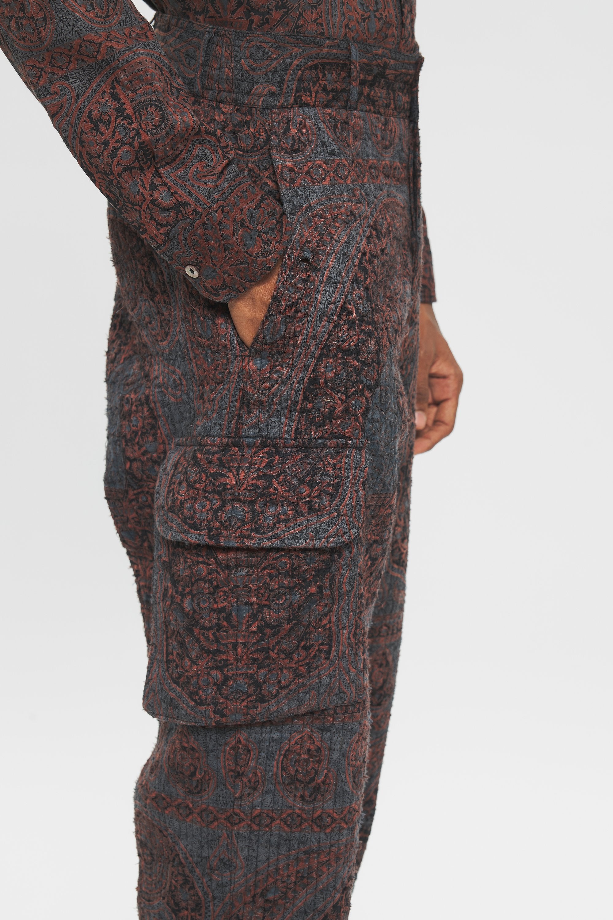 Tajaro Pant