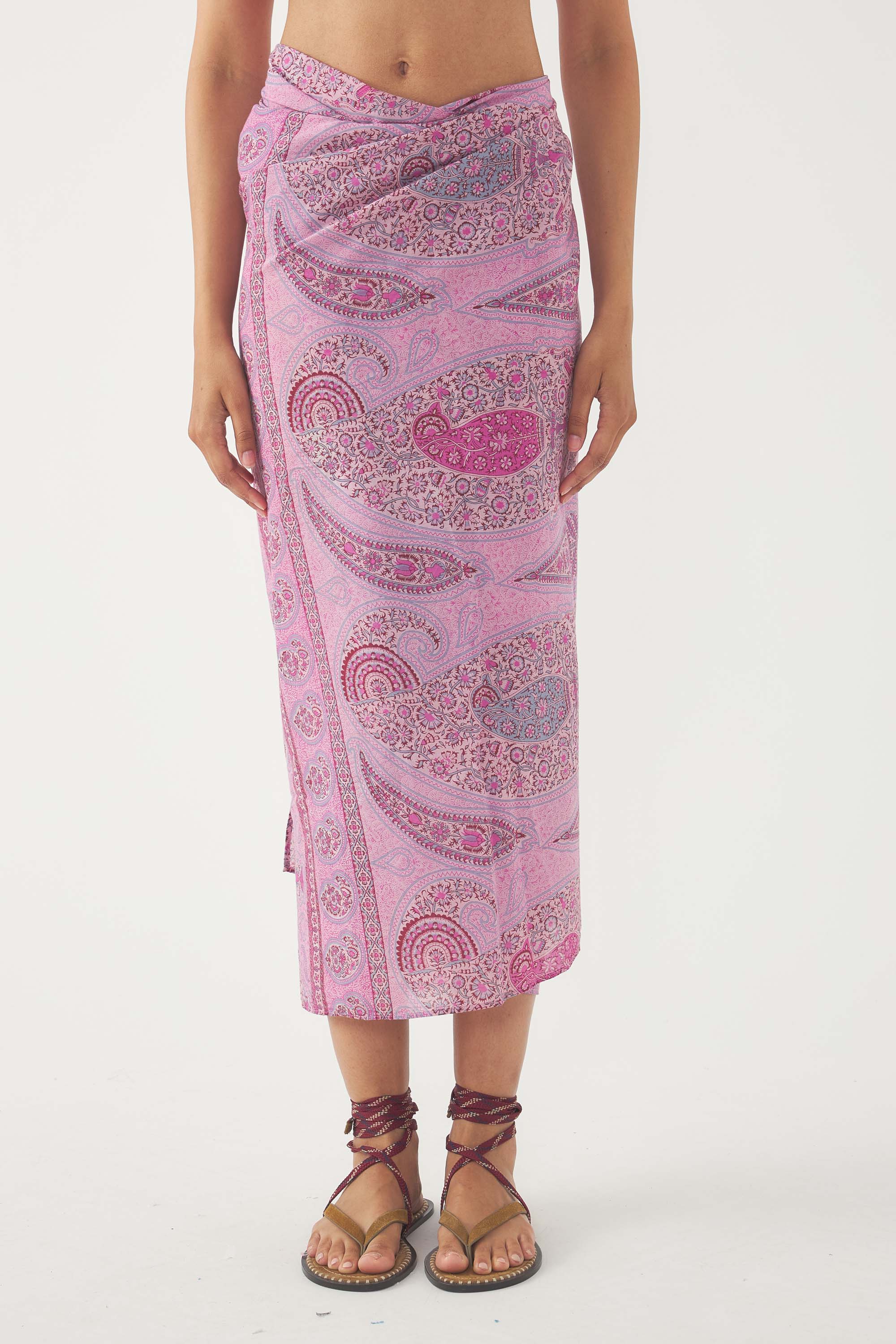 Sarong Taya