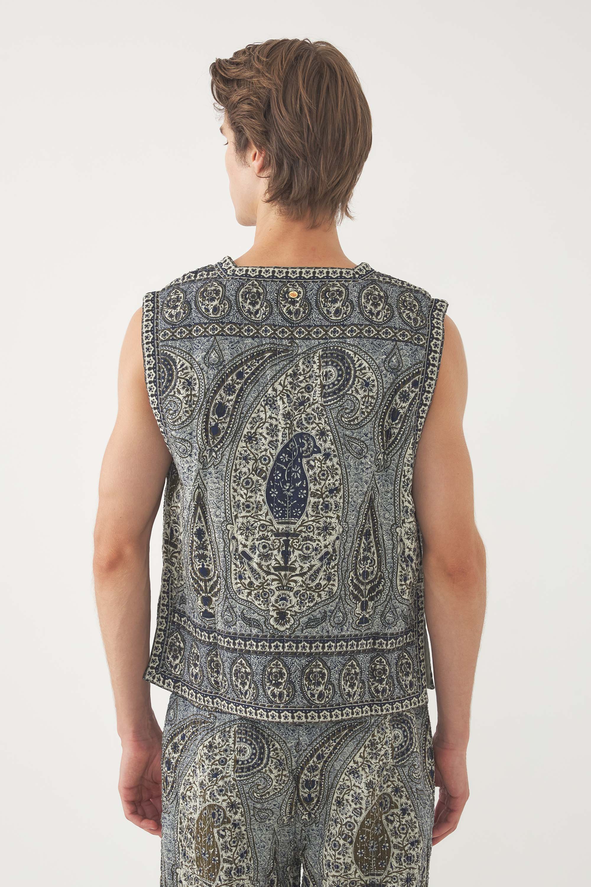 Vest Taya