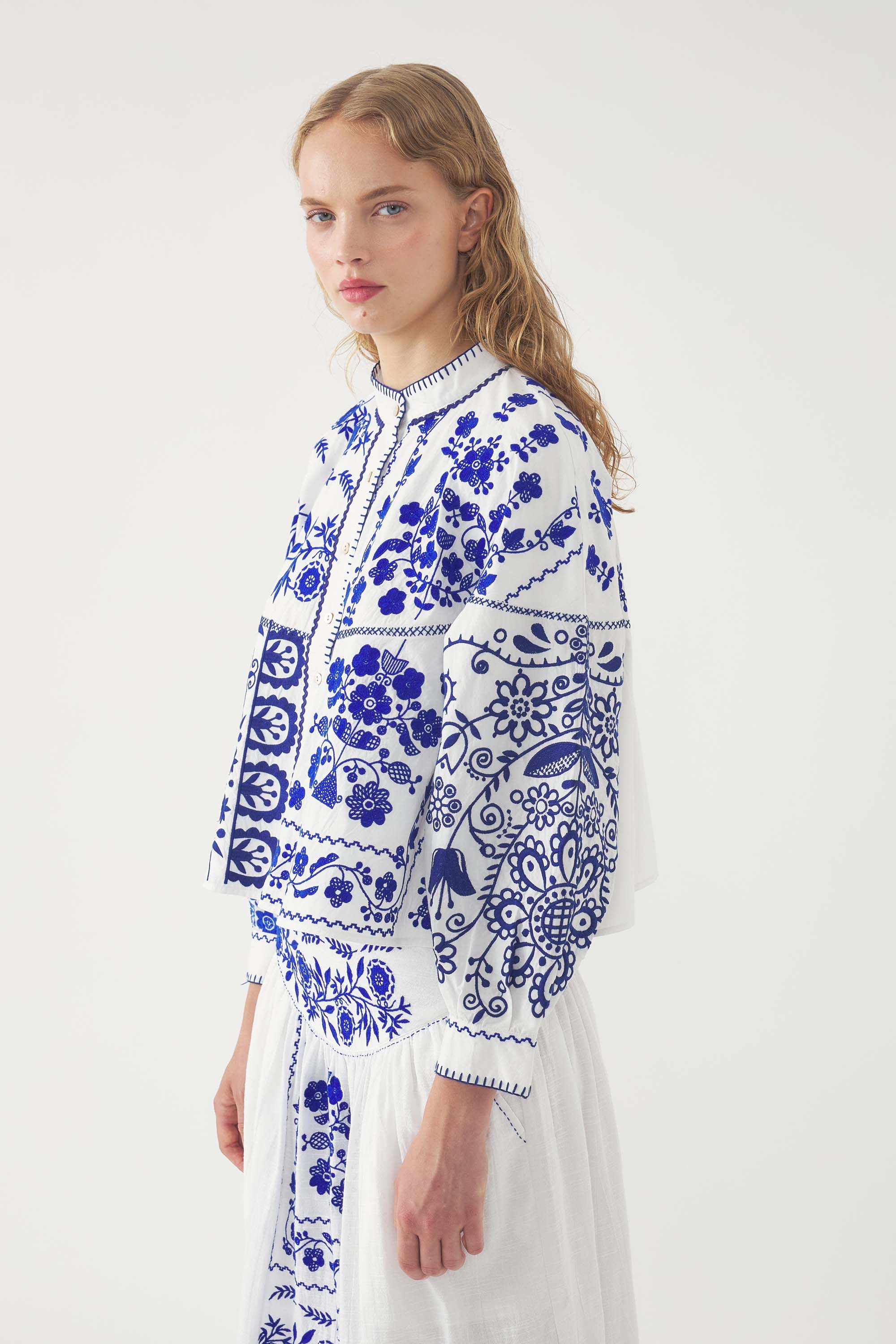 Blusa bordada Mamie