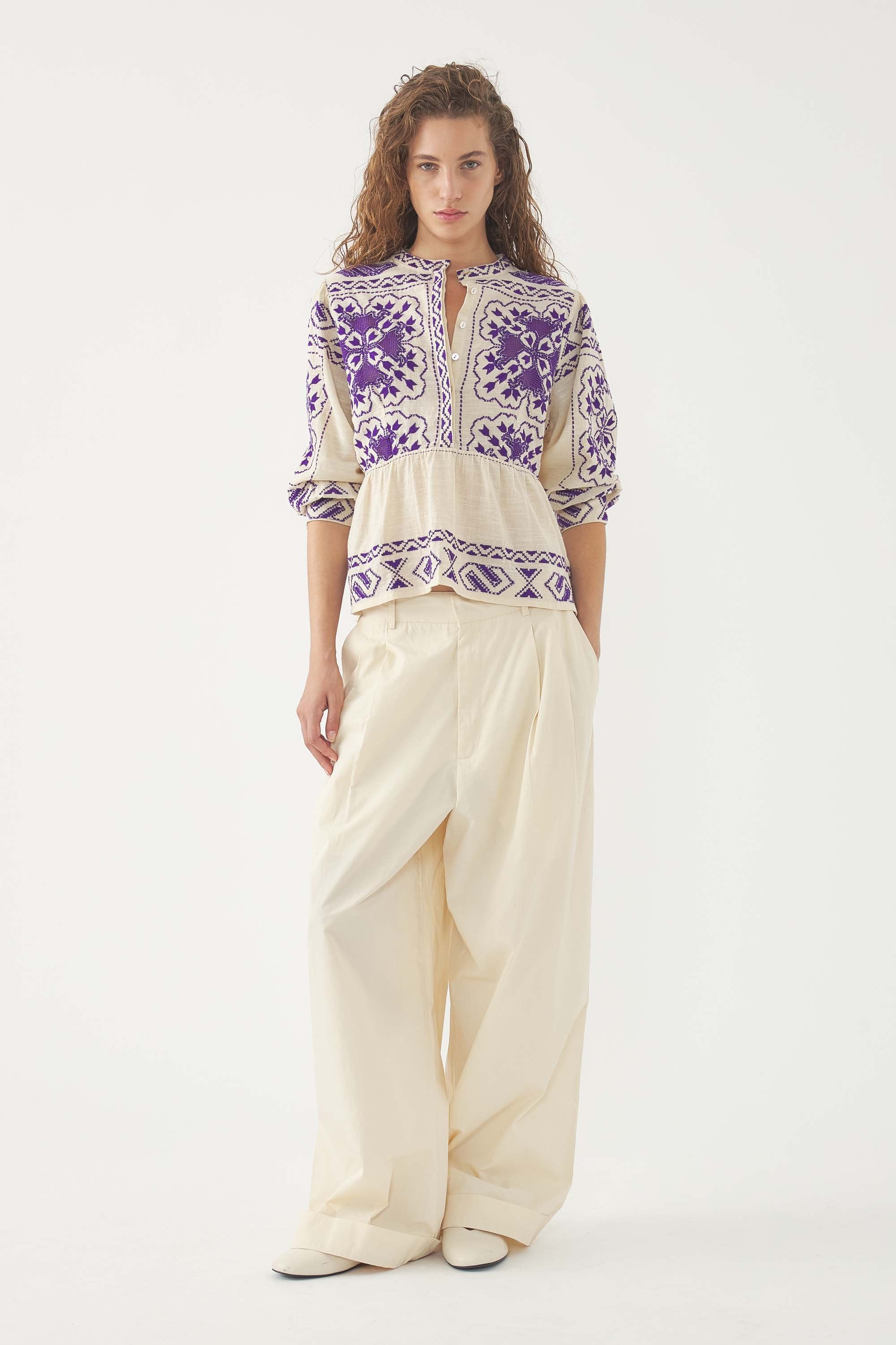 Bestickte Bluse Milos