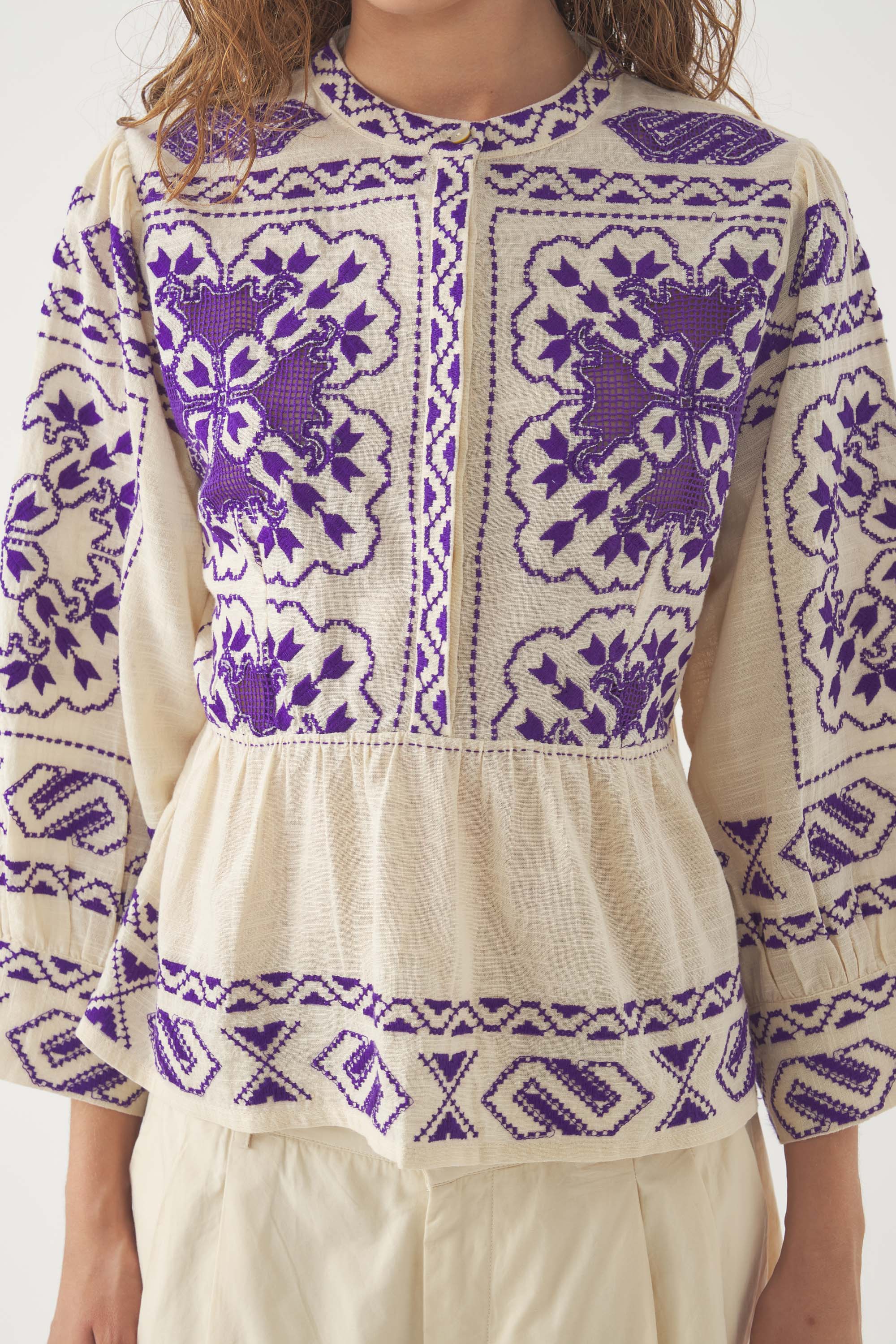 Bestickte Bluse Milos