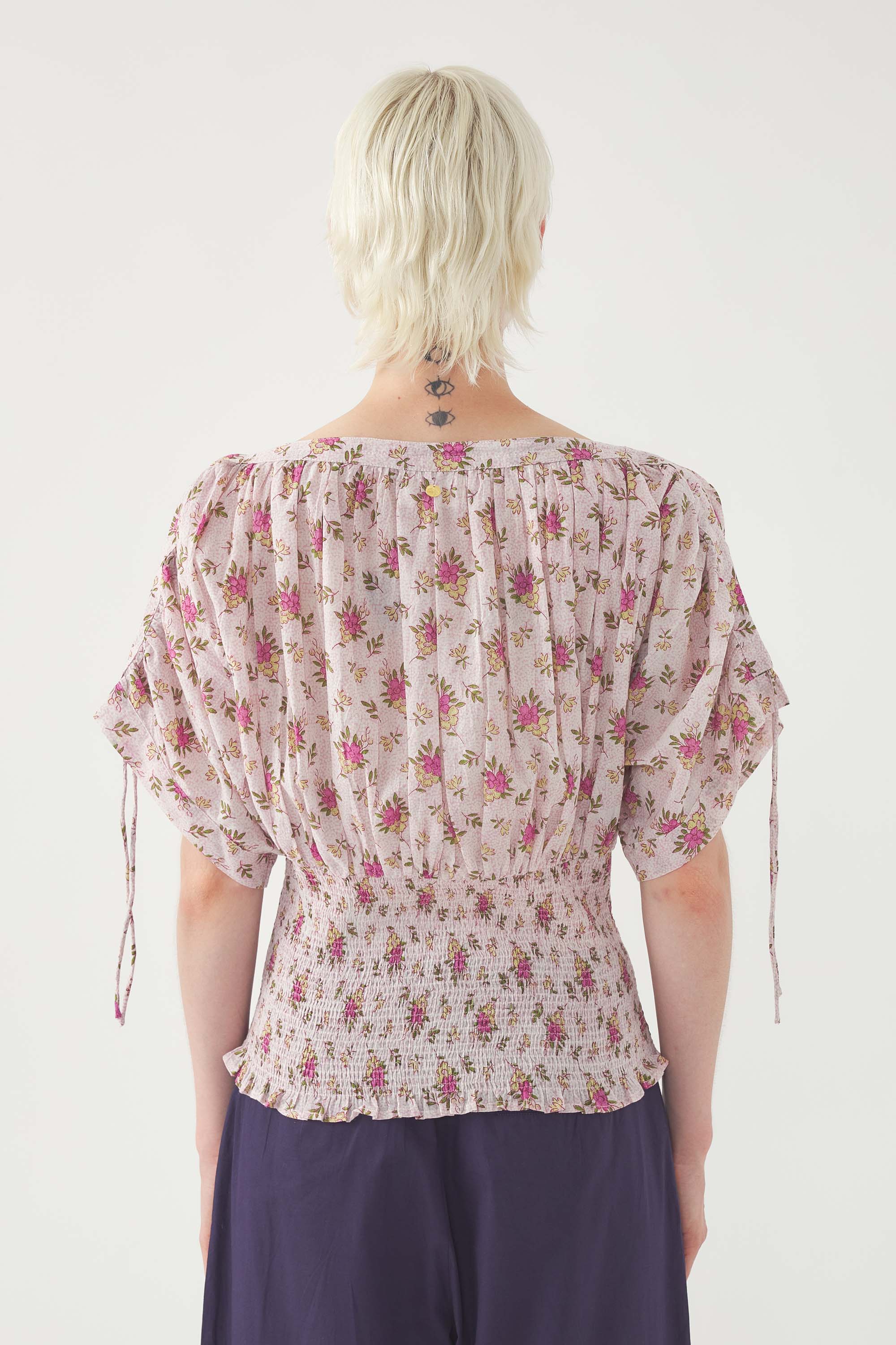 Blusa fruncida Pada