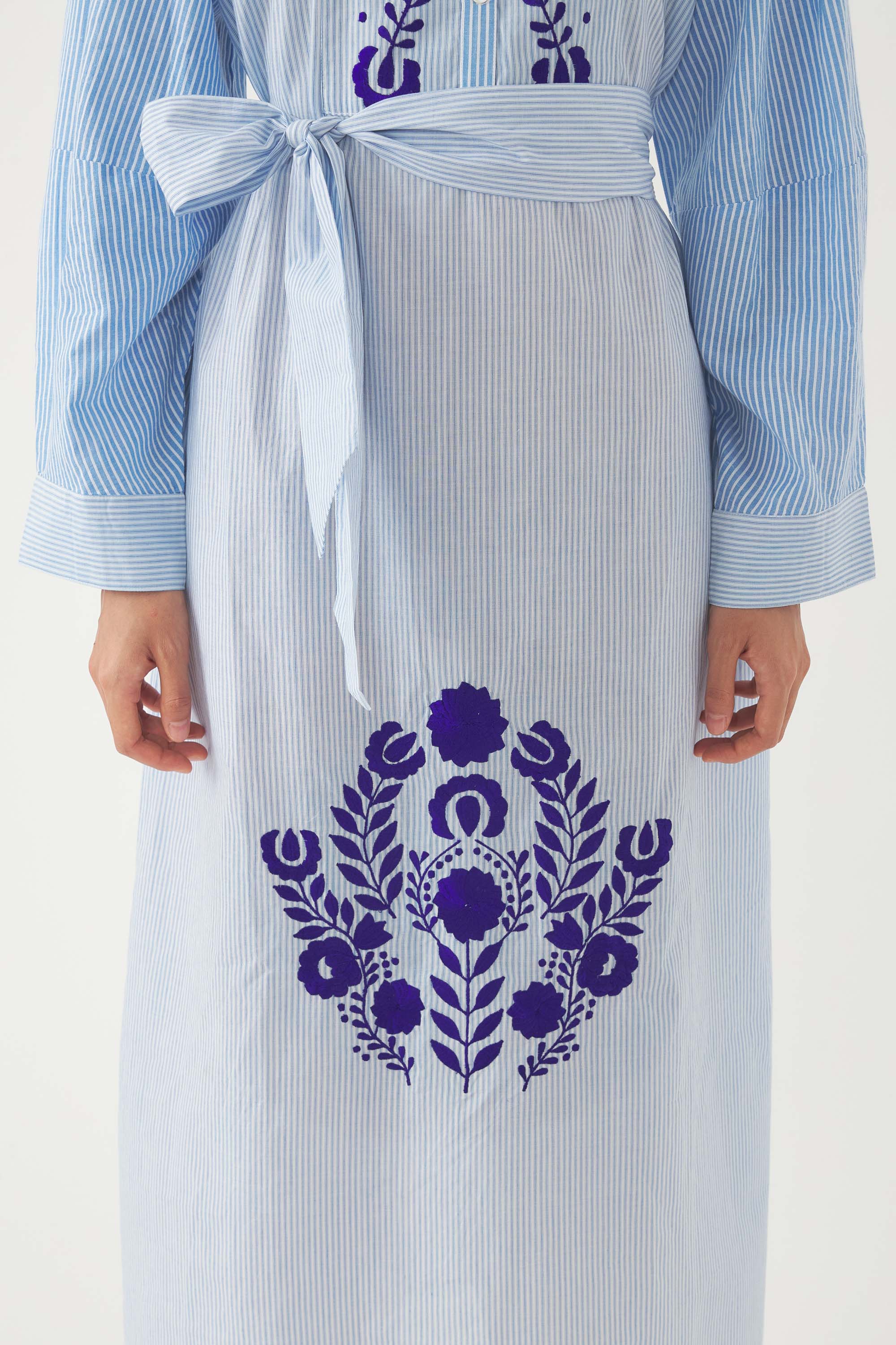 Langes besticktes Kleid Tamir