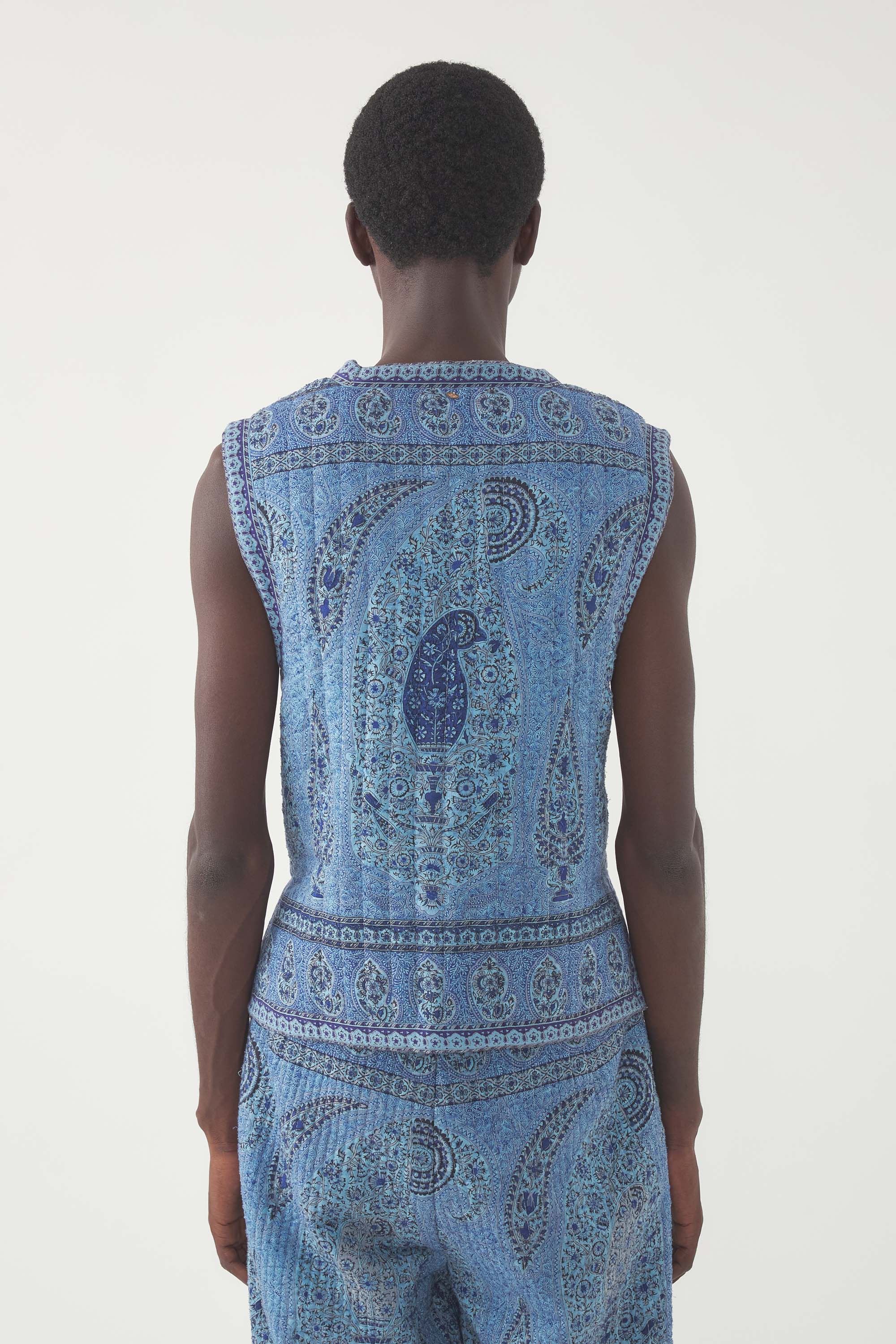 Vest Taya
