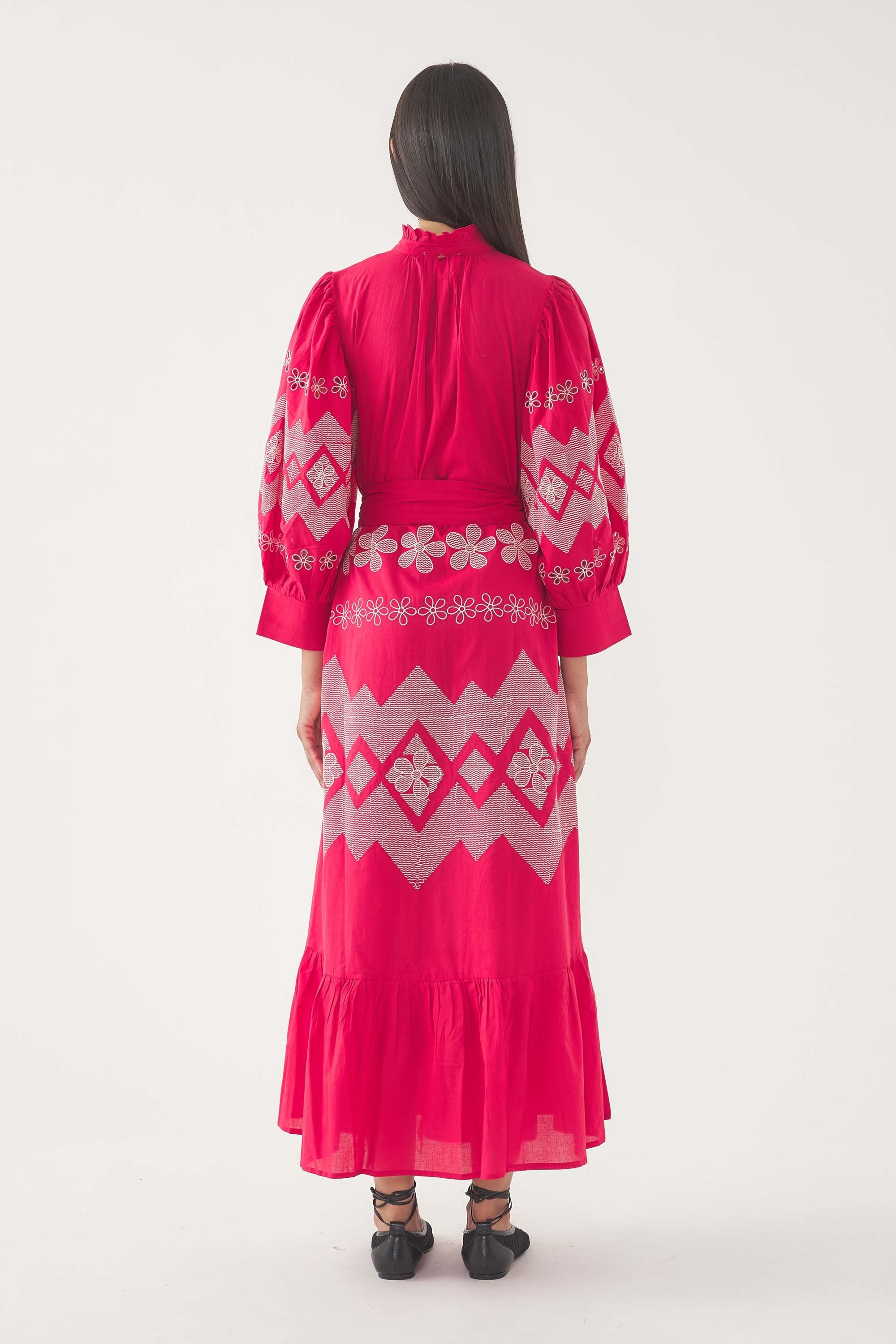 Langes besticktes Kleid Tolede