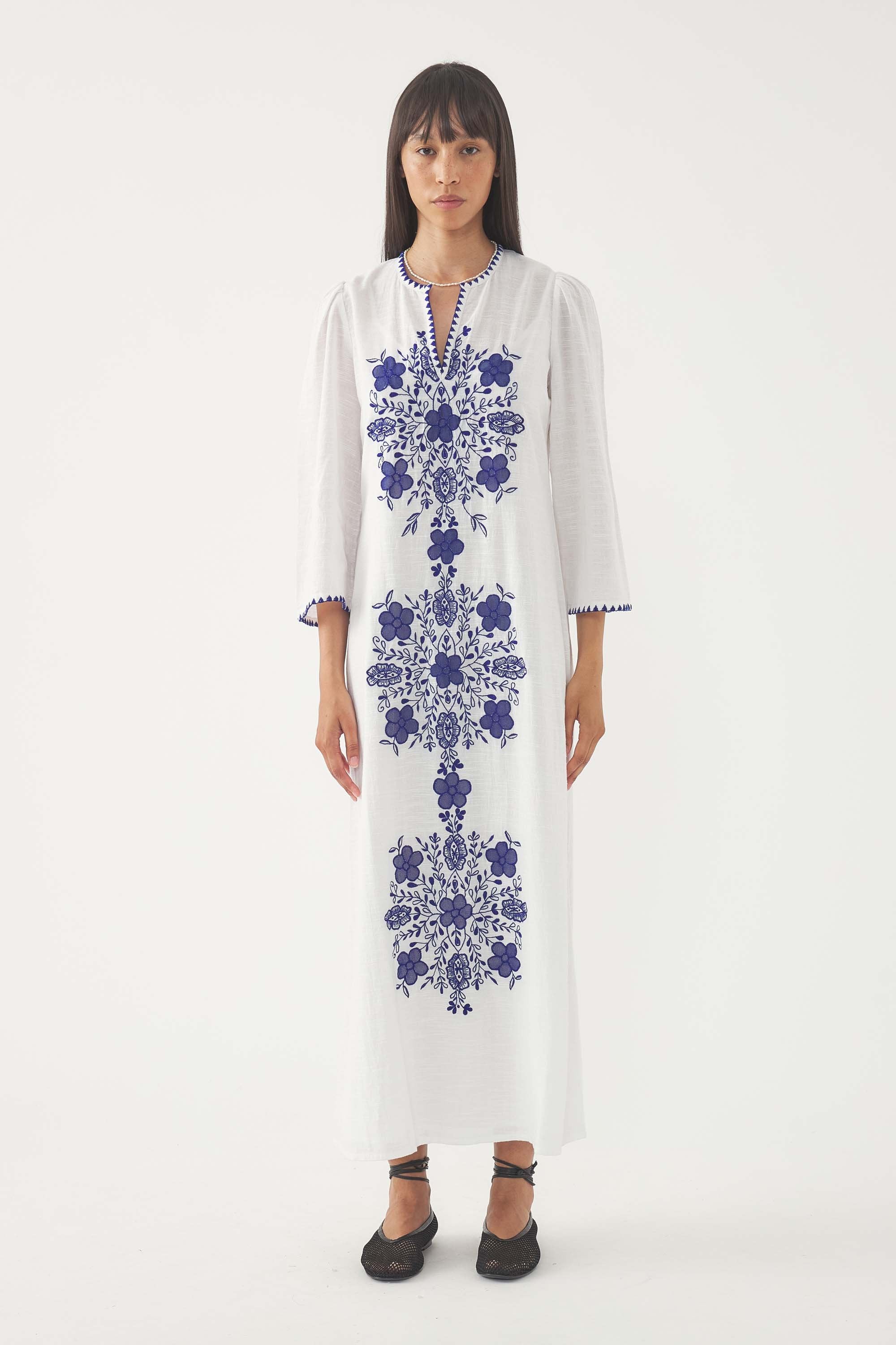 Robe longue brodée Vahani